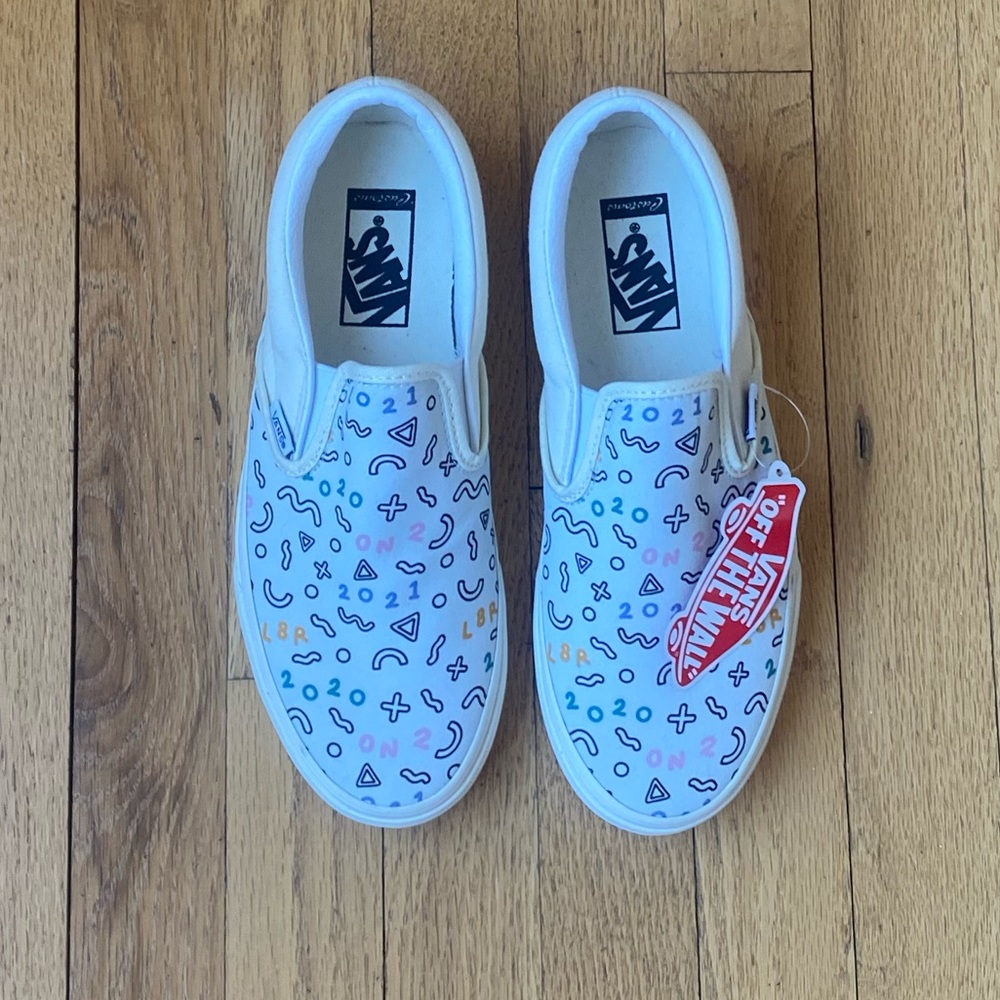 “2021” Vans size 8.5W / 7M
